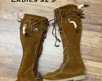 Vintage Minnetonka  Brown Suede Fringe Customized Moccasins Tall Lace up Boots Mens size 7 / Ladies 9  Beads / Conchos