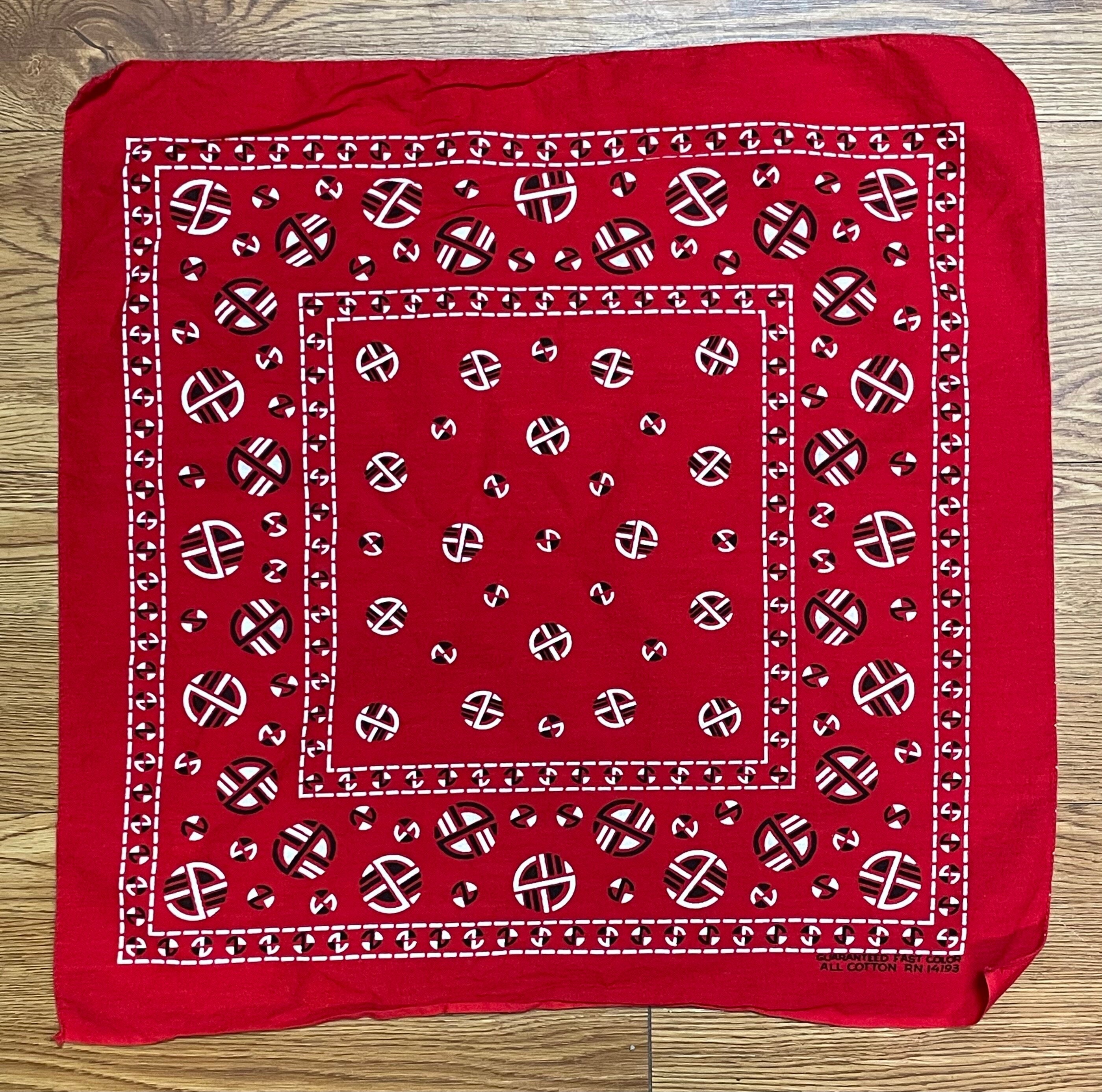 小物 60s Dot a Bandanna Red and White Polka Dot Bandana Rosie the Riveter Halloween