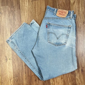 Broken-In & Distressed Vintage Button Fly Levi 501&#39;s size 34 x 27