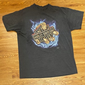 Camiseta con emblema 3D vintage de los años 90, fina y descolorida, Harley Davidson STORMY, logotipo de mano, Lawton, Oklahoma, 1991, para hombre, talla M-L