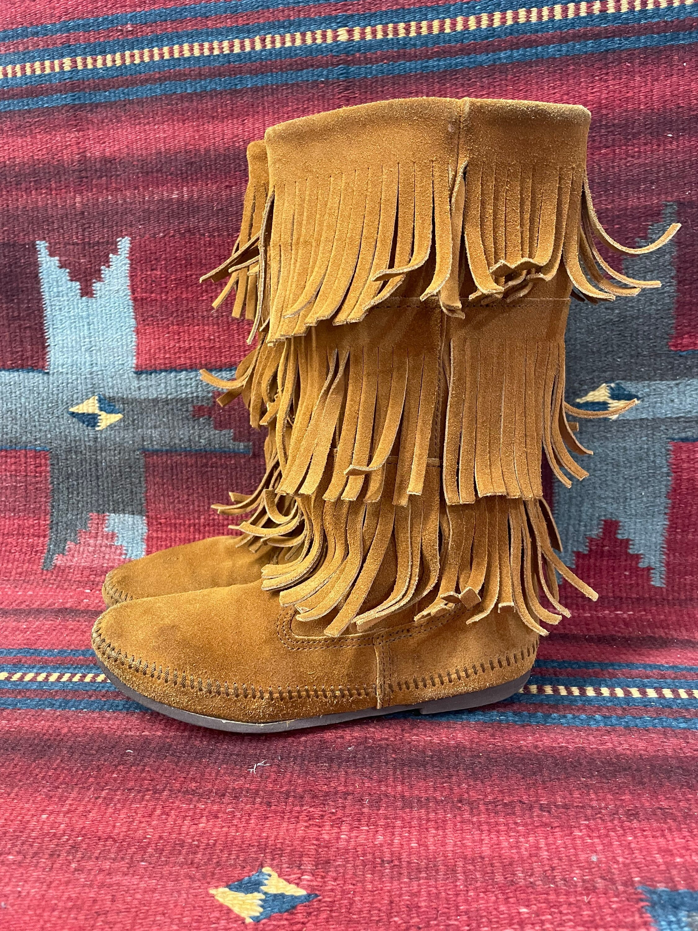 Distressed Vintage Minnetonka Ladies Size 8 Suede 3 Layer Fringe Moccasins Boots Etsy UK