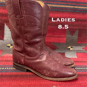 Burgundy Cowboy Boots Vintage 8.5 - Etsy display picture 1