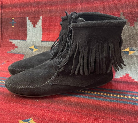 Vintage Minnetonka Ladies Size 10 Black Suede Fringe Lace up Moccasins Boots Etsy