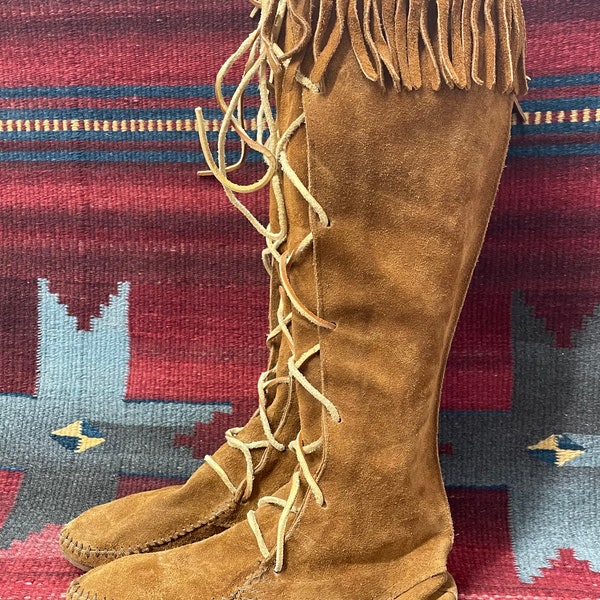 Vintage Ladies size 6 Suede Fringe Minnetonka Tall Lace Up Moccasins Knee Boots made in USA