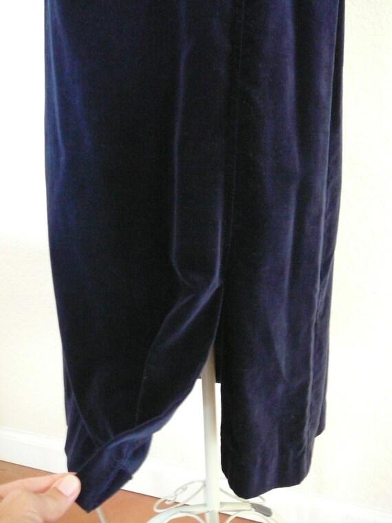 Vintage TOSCANA Beautiful Velvet Navy Blue Skirt … - image 5