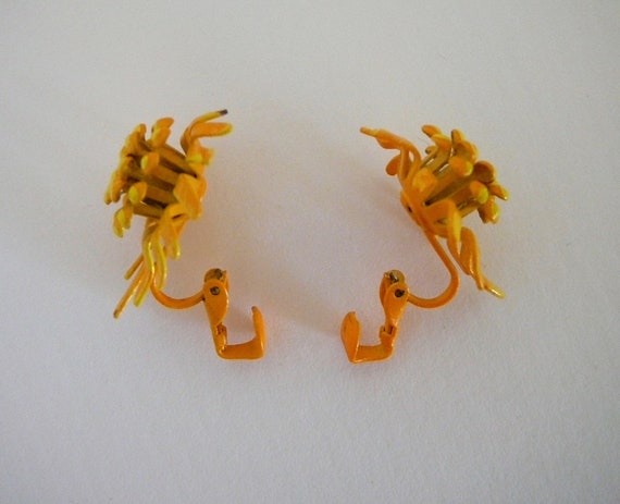 Vintage Flower Enamel Bright Orange/Yellow Clip O… - image 3