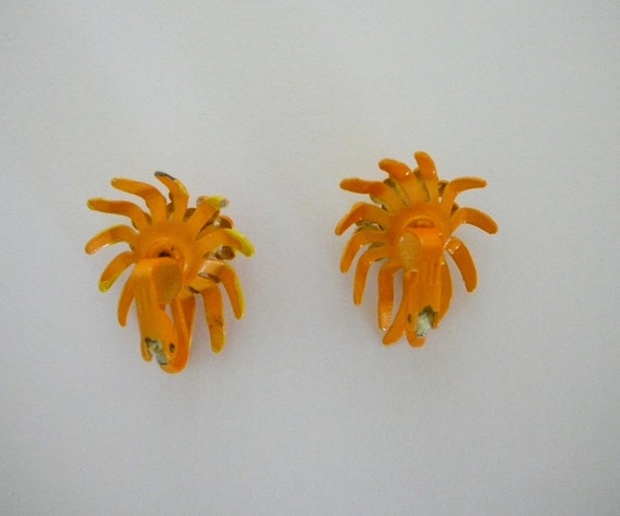 Vintage Flower Enamel Bright Orange/Yellow Clip O… - image 2