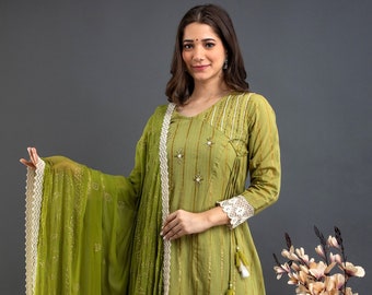 Green Cotton Embroidered Anarkali Kurti Pant with Dupatta Set for Women with Inner, Flared Woman Kurta Set/ Salwar Kameez, Chiffon Stole