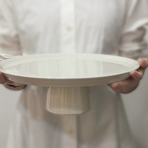 Cake stand in cream white / Stoneware footed cake plate / Gift and party essential / Everyday home use / Gift essential image 2