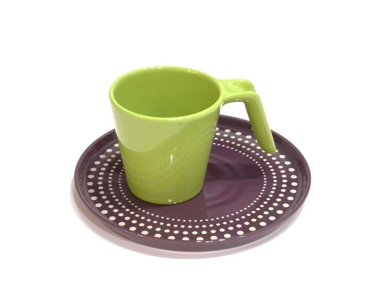 Stoneware handle mug in eight colours, medium size / Mix&match with dotted plates / Colour mug / Everyday home use / Gift essential Lime
