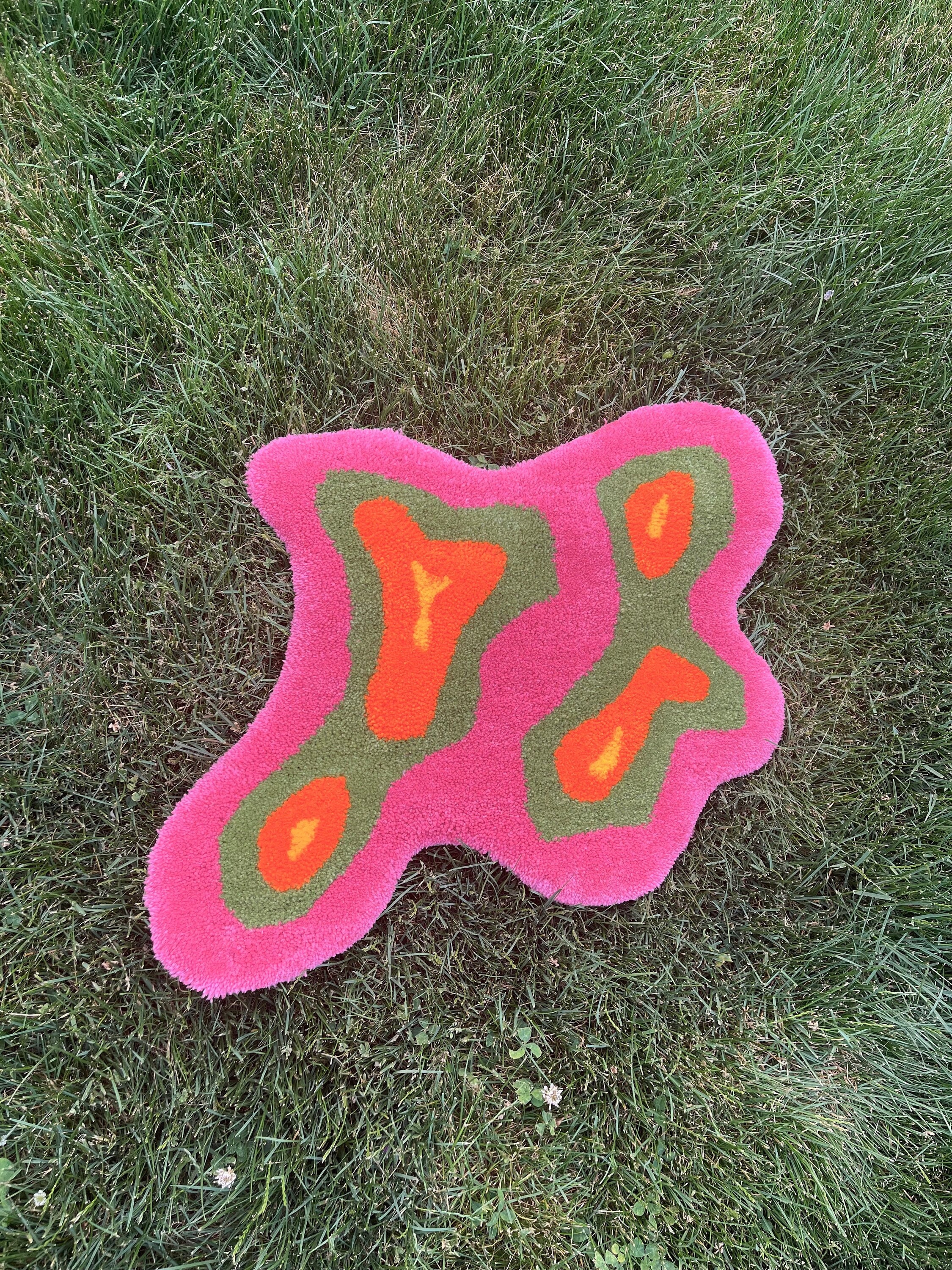Abstract Tufted Rug, Fluid Form Carpet, Blob Rug Art, Irregular Wall ...