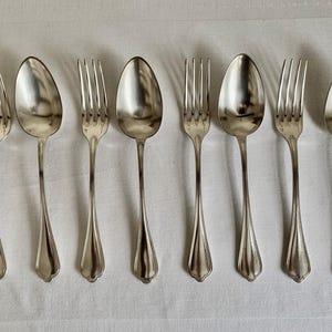 Vintage Antique French &quot;BOULENGER&quot; Box Silver Plated Dinner Spoons and Forks Cutlery
