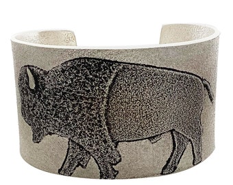 Darryl Dean Begay, Bracelet, Tufa Cast, Carving, Buffalo, Navajo Handmade, 7&quot;