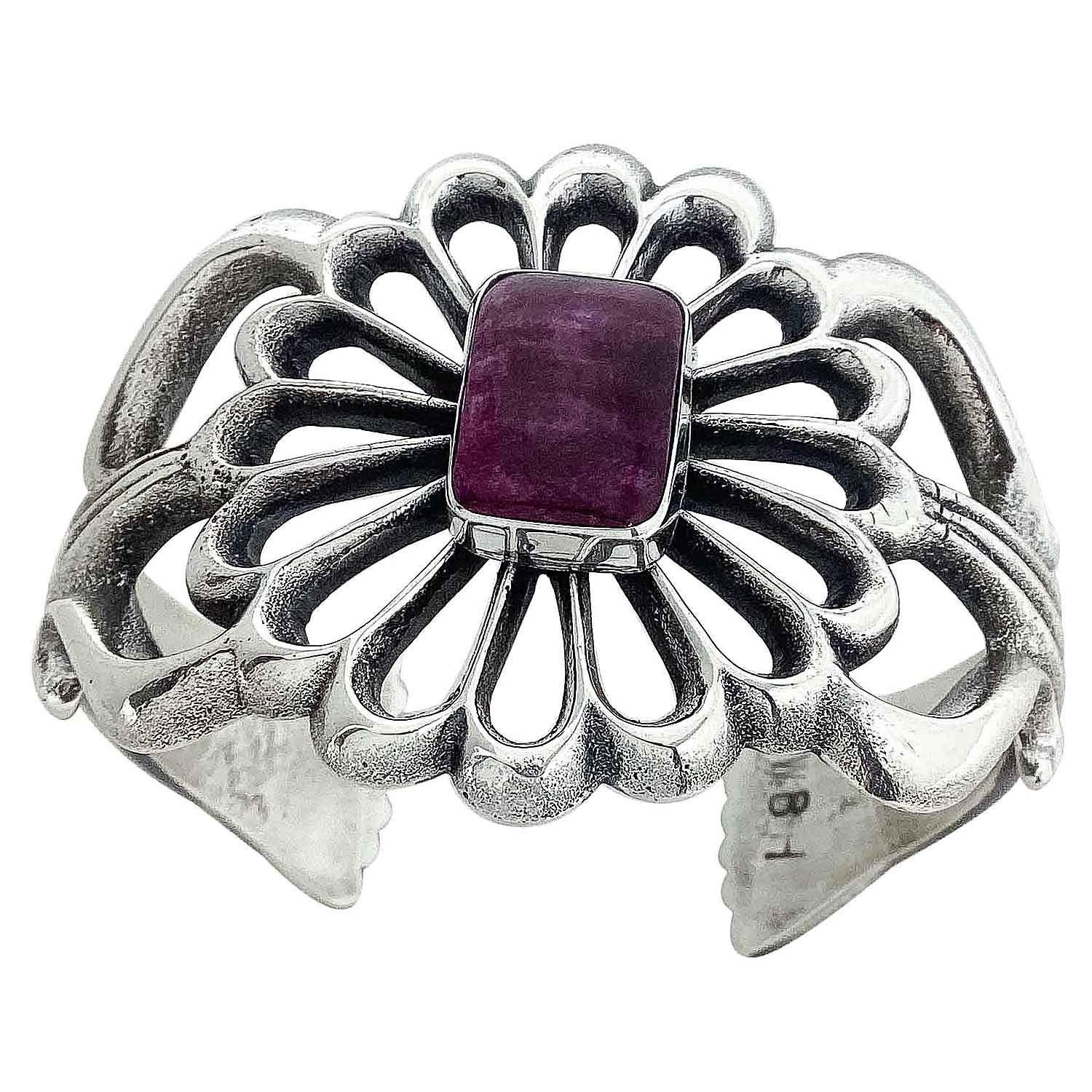 Daringly 2024 daisy purple