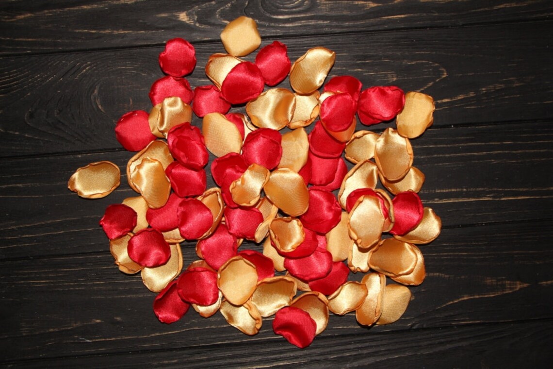Red and Gold Rose Petals Wedding Table Decor Flower Girl Petal Etsy
