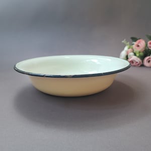 Yellow enamel bowl Farmhouse bowl Rustic kitchen bowl Enamel mixing bowl