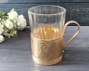Retro glazen theebekerhouder met glas Oude podstakannik met glas Vintage podstakannik