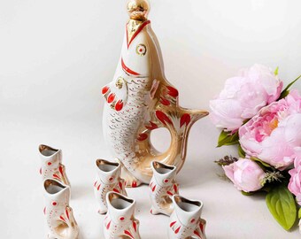 Fish decanter and 6 shot glasses Vintage drinking set Retro glasses Gift for fisher Decorative carafe  Vintage barware