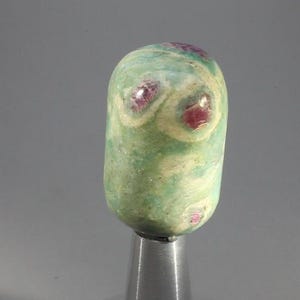 Ruby in Fuchsite Tumblestone ~32mm | TV1997