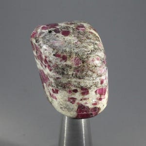 Ruby In Feldspar Tumblestone ~27mm | TV2672