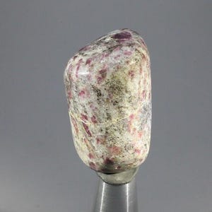 Ruby In Feldspar Tumblestone ~32mm | TV2674