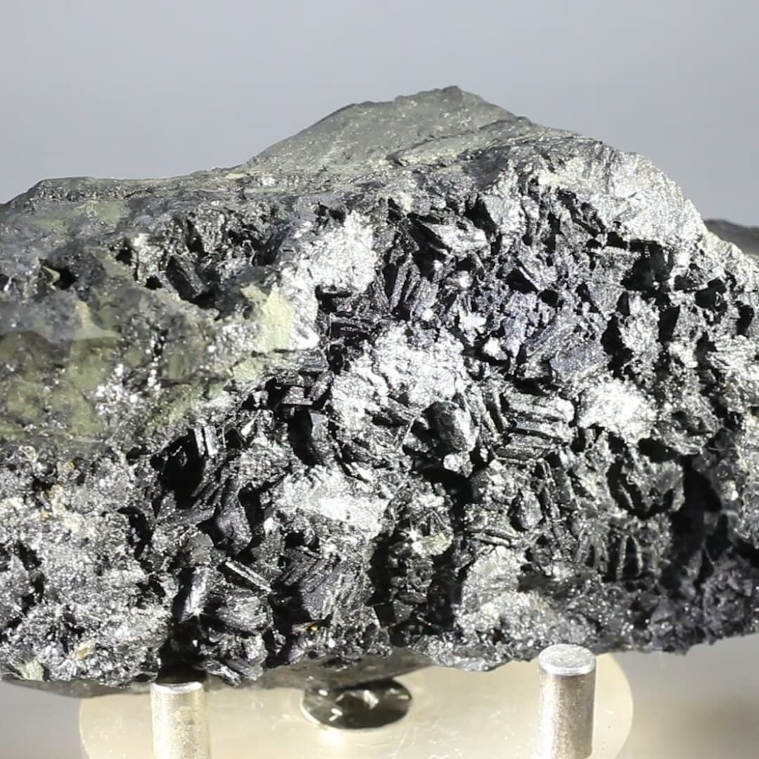 Ilvaite Mineral Specimen 90mm MIL003 Etsy ilvaite-mineral-specimen-90mm-mil003-etsy