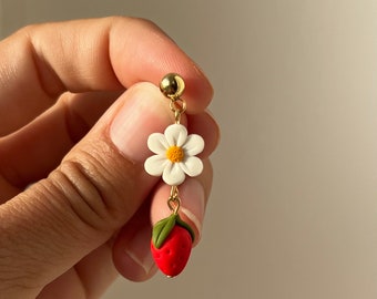 Mini strawberry polymer clay earrings - daisy strawberry earrings - floral strawberry earrings