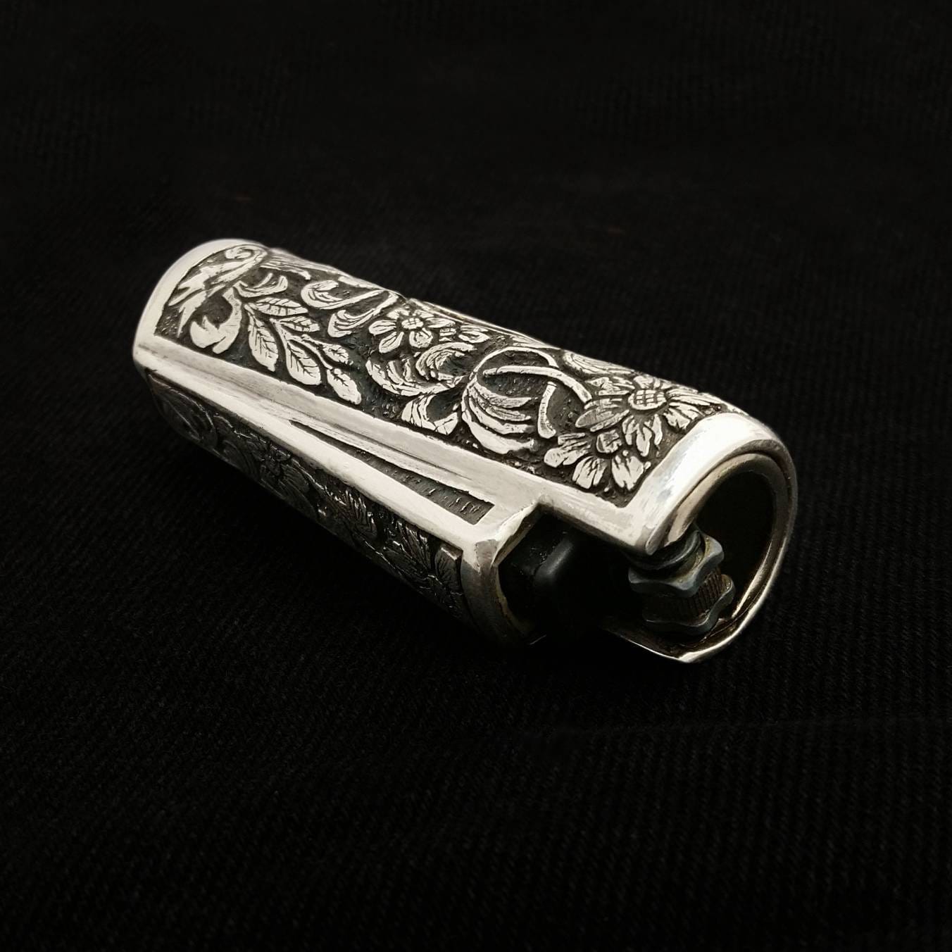 Blank Clipper Metal Lighter Case Customizable Reusable Lighter Cover for  Clipper lighters - Single case (Silver)