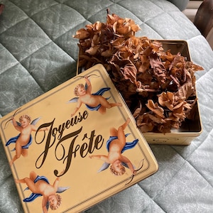 Joyeuse Fete Unique Gift Box