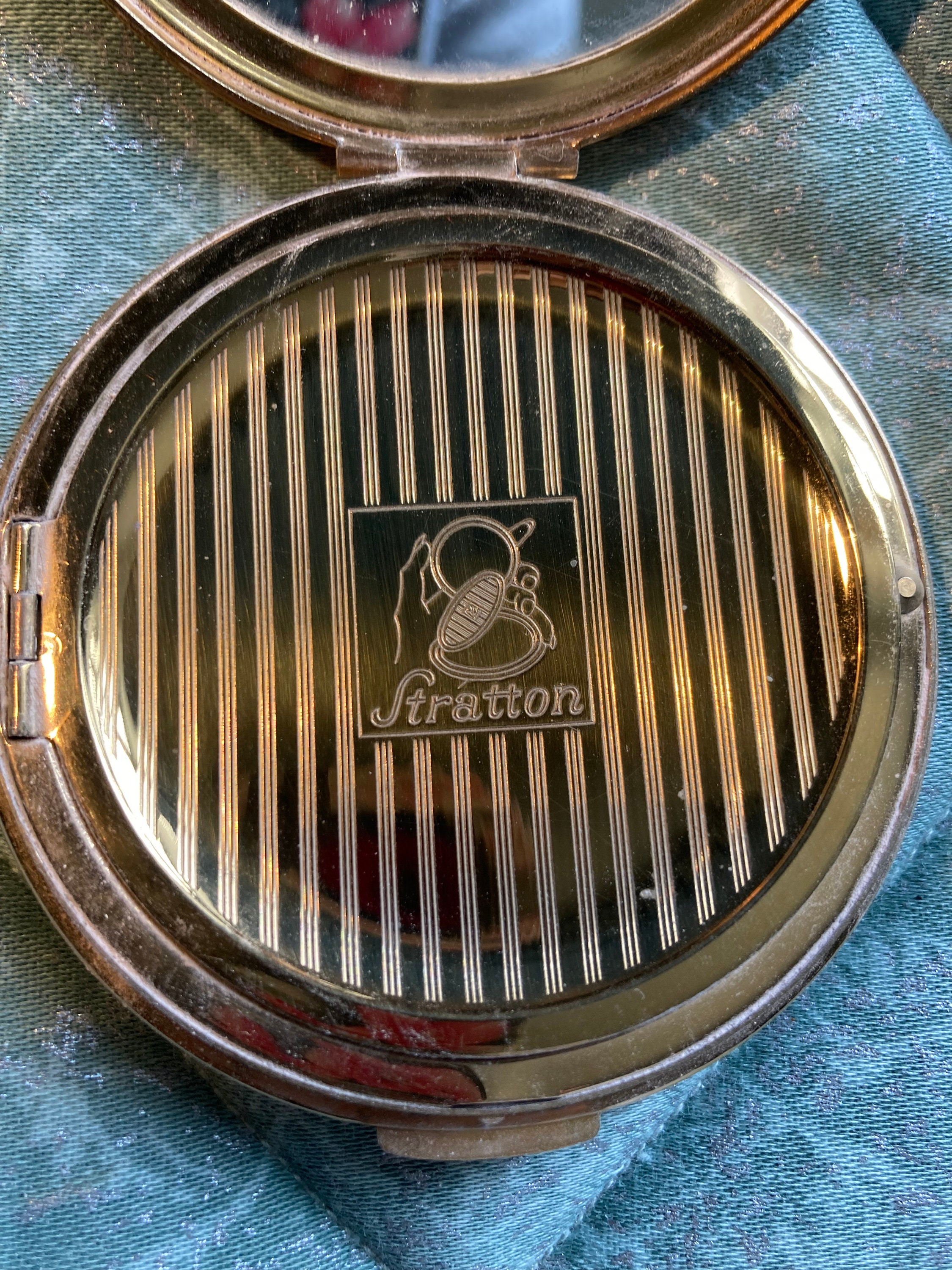 A Really Perfect Stratton Powder Compact Complete With Puff Etsy