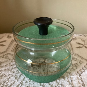 Great vintage green glass lidded jam pot/honey pot/marmalade pot