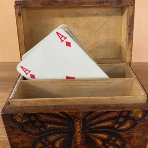 boîte à cartes à jouer en bois vintage