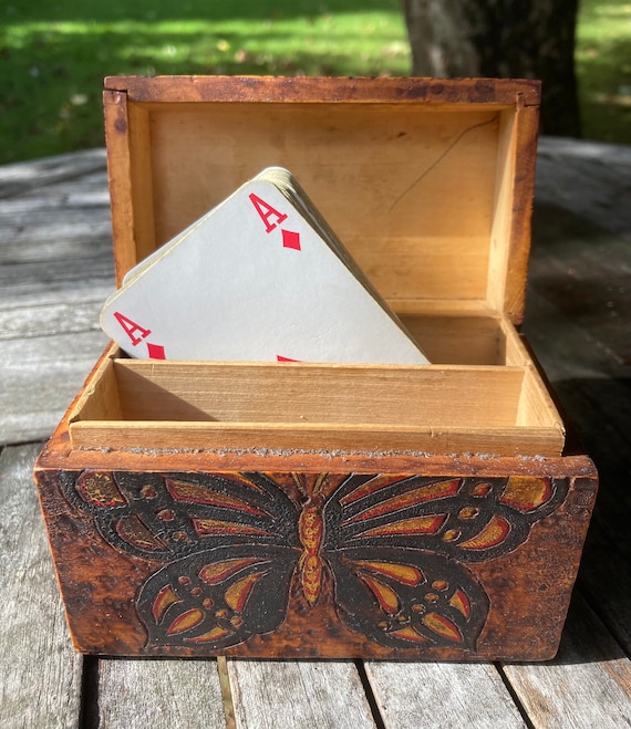 Vintage - Playing Card Box - Wood/Brass Inlay -Very Well Made - Card Design