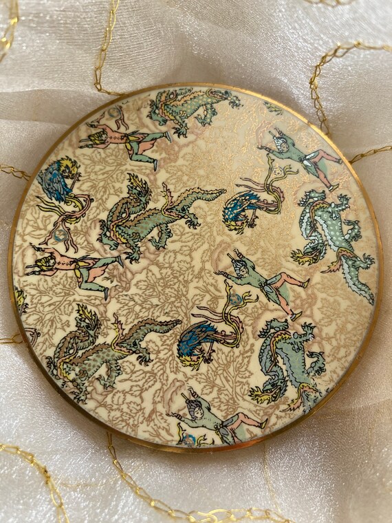 Vogue powder compact Gem