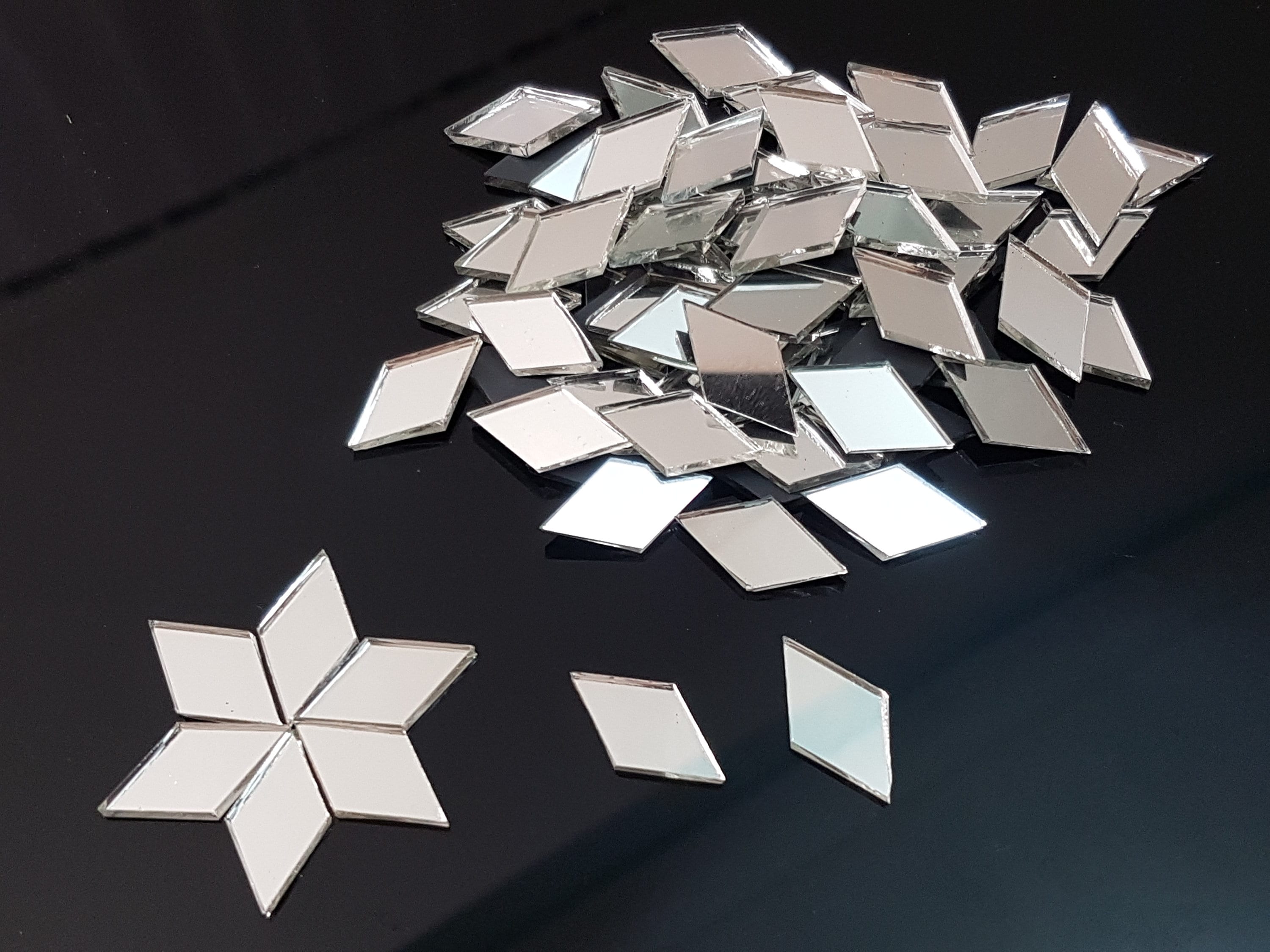 150 Pieces, Silver Glass Mirror Tiles, Diamond Shape, Size 1 X 2 Cm, 2 Mm  Thickness, Art & Craft 