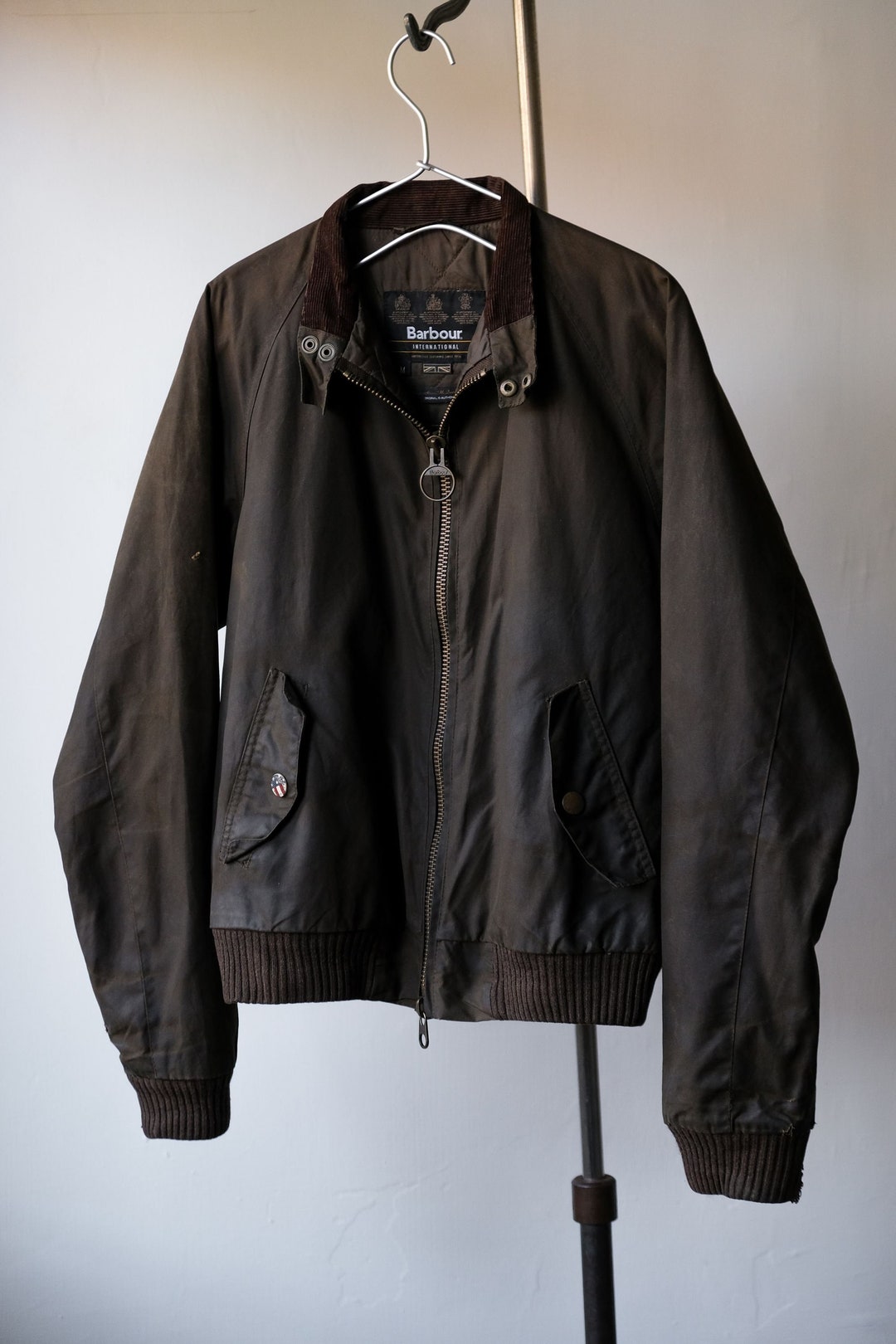 Barbour international cafe racer 2025 wax jacket