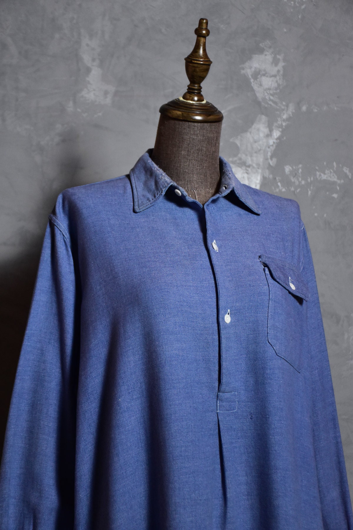 ARGUE　French Antique Border Pullover ブルー LACE UP BORDER PRINT PEASANT BLOUSE | Lucky Brand