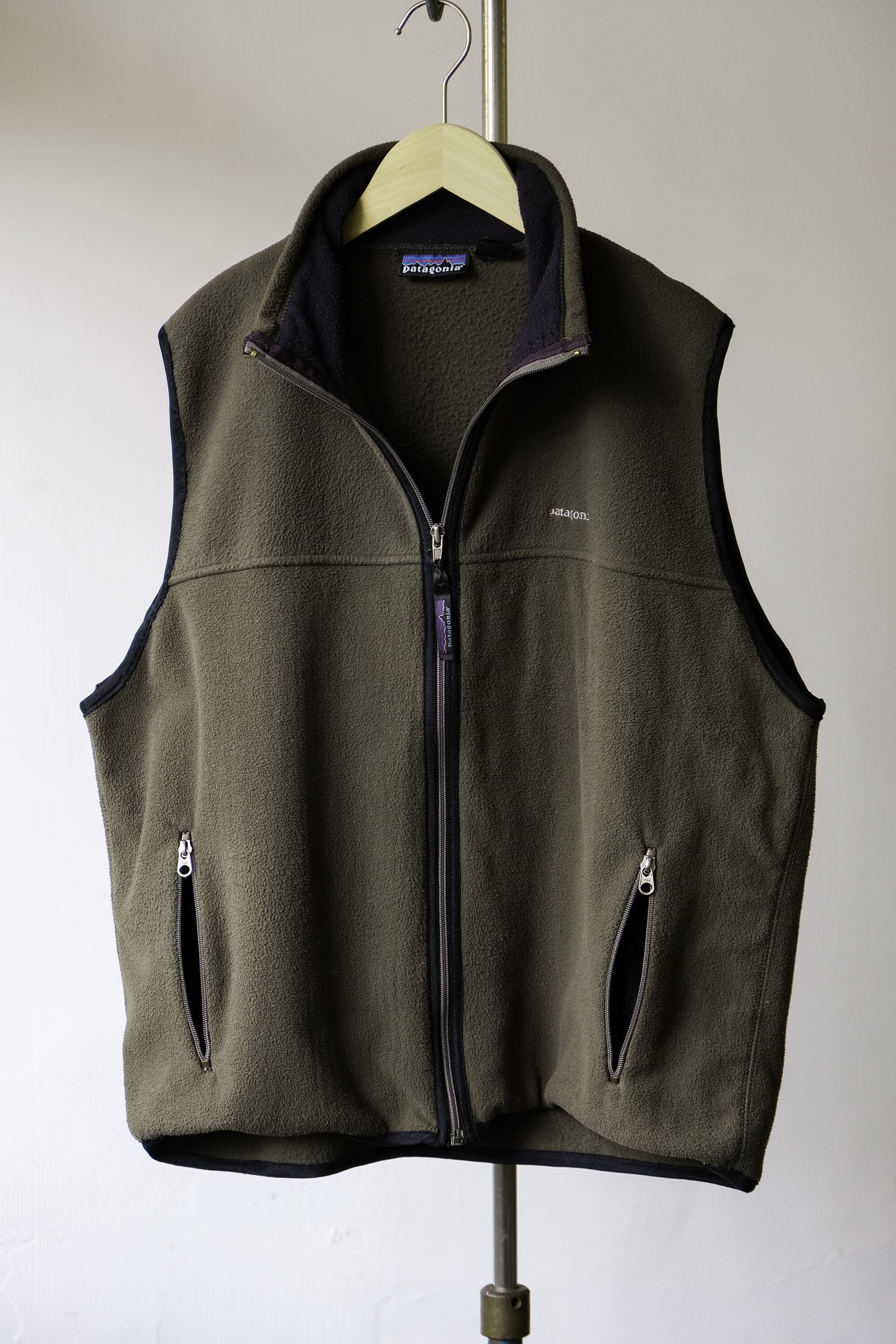Patagonia black vest sale deals