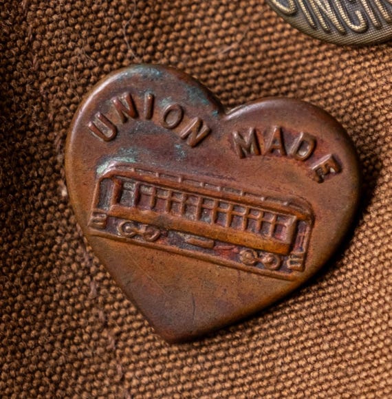 RAOING CARHARTT Antique Change Button