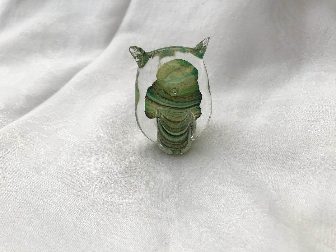 GREEN CAT PAPERWEIGHT Alum Bay Glass. - Etsy