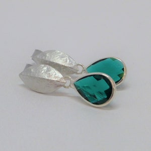 Long stud earrings leaf crystal drops emerald green