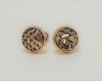 Ear studs with fish scale cabochon 8 mm brown copper