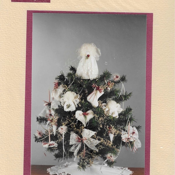 LINEN and LACE Christmas COLLECTIBLES   ~  Stocking, Tree Skirt, Bow, Tree Topper & More