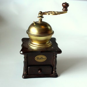 Decorative coffee grinder from the 1970s wood metal - fully functional - Vintage mid century - wood and metal coffee grinder