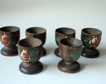 6 beautiful wooden egg cups with farmer's painting, handmade from the 1970s, vintage, 6 nice wooden egg cups handmade