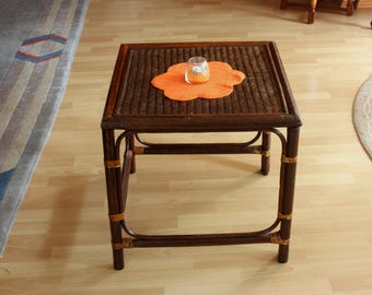Tavolino laterale di metà secolo - supporto per piante in rattan, bambù e legno, vintage, supporto per piante in rattan, bambù e legno, tavolino laterale