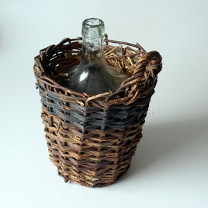 Demijohn ca. 3 ltr. in basket glass bottle glass balloon fermentation balloon wine balloon wine bottle decoration - vintage mid century