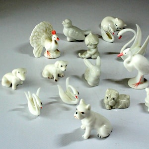 Miniature figures for display case or showcase - 15 pieces - ceramic collectible figures, animal figures, figurines, vintage, mid century