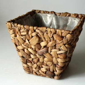 Vaso di fiori ecologico fatto a mano, cesto di piante, giacinto d'acqua, vintage, metà secolo, giacinto d'acqua ad alta fioriera fatto a mano