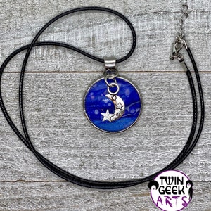 Moon and Stars Pendant Necklace (km)